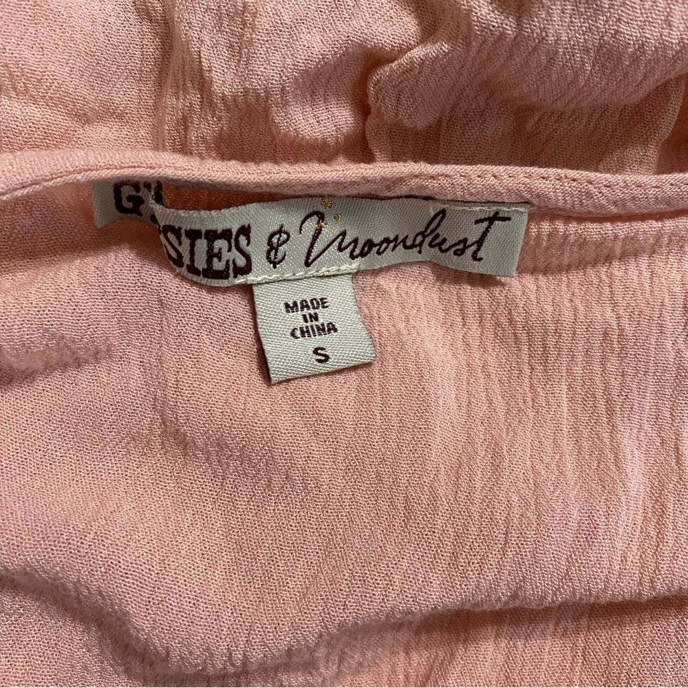 Gypsies & Moondust Pink Crochet Tie Waist V Neck Rayon Crop Top - Picture 5 of 6